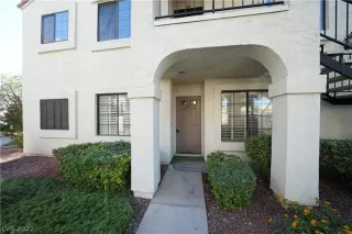 Photo #2: 2402473 Listing 