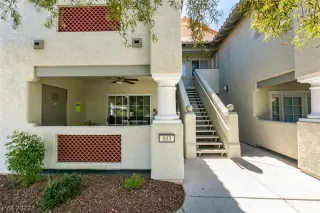 Photo #1: 2402496 Listing