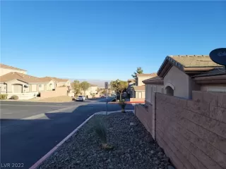 Photo #1: 2402553 Listing 