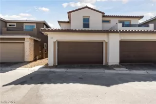 Photo #6: 2402566 Listing 