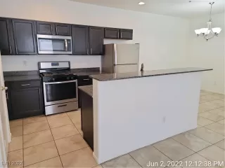 Photo #2: 2402570 Listing 