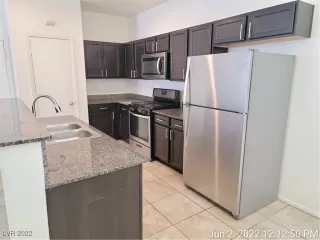 Photo #3: 2402570 Listing 