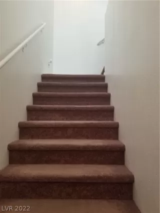 Photo #5: 2402597 Listing 