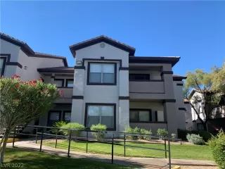 Photo #1: 2402609 Listing