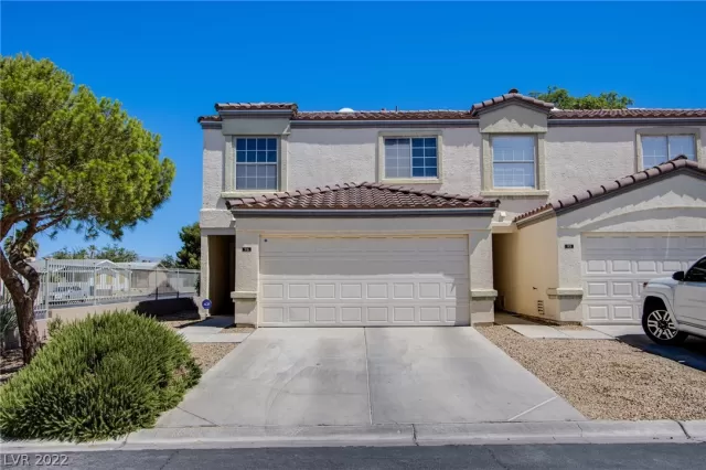 MLS: 2402679 Condo For Sale