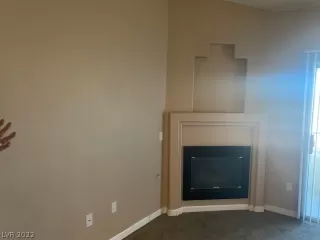 Photo #3: 2402693 Listing 