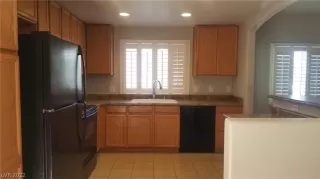 Photo #2: 2402729 Listing 