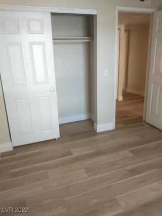 Photo #3: 2402834 Listing 