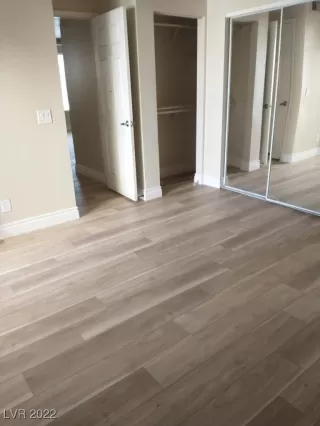 Photo #4: 2402834 Listing 