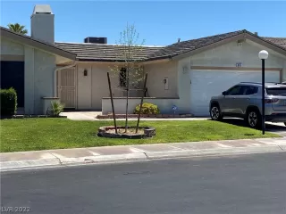 Photo #1: 2402863 Listing 