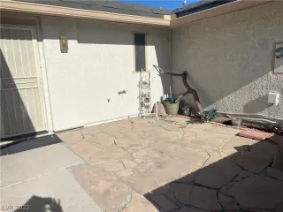 Photo #6: 2402863 Listing 