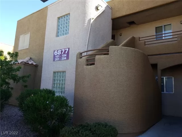 MLS: 2402866 Condo For Sale