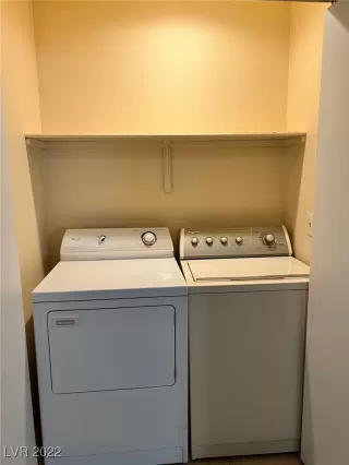 Photo #2: 2402866 Listing 