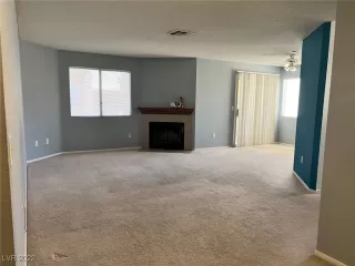 Photo #5: 2402866 Listing 