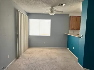 Photo #6: 2402866 Listing 