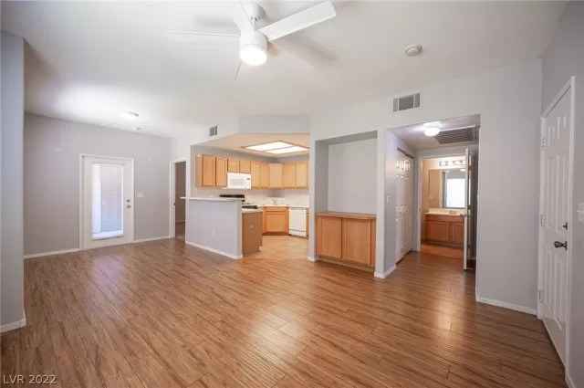 MLS: 2402880 Condo For Sale