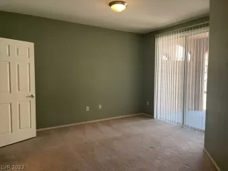 Photo #6: 2402967 Listing 