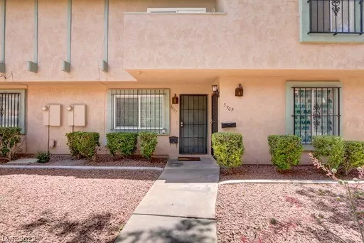 MLS: 2403046 Condo For Sale