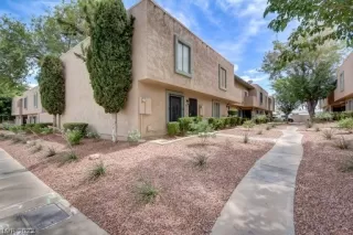 Photo #2: 2403046 Listing