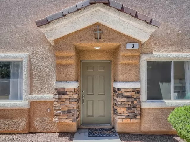 MLS: 2403058 Condo For Sale