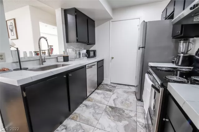 MLS: 2403135 Condo For Sale