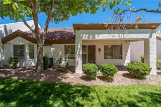 Photo #4: 2403169 Listing 