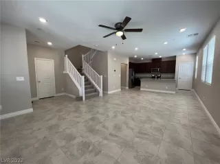 Photo #1: 2403212 Listing 