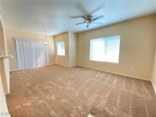 Photo #2: 2403217 Listing 