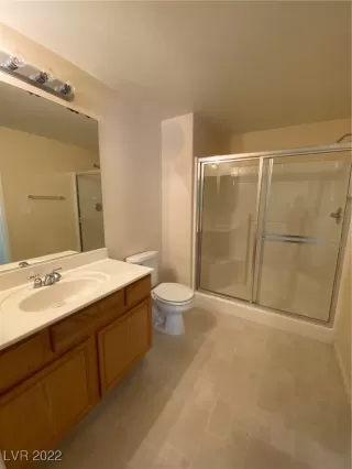 Photo #6: 2403217 Listing 