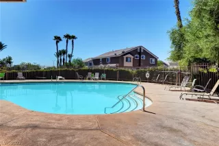 Photo #1: 2403256 Listing 