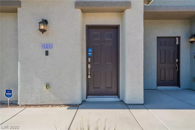 MLS: 2403305 Condo For Sale