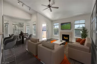 Photo #1: 2403325 Listing 