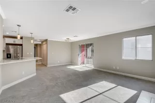 Photo #1: 2403341 Listing 