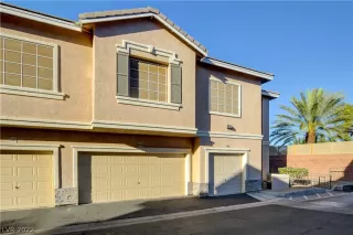 Photo #1: 2403349 Listing 