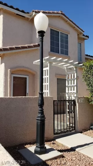 Photo #2: 2403356 Listing 