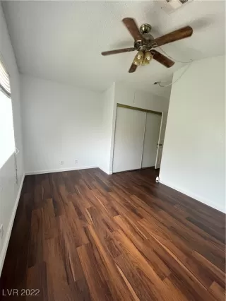 Photo #2: 2403429 Listing 