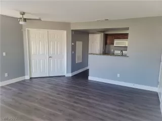 Photo #1: 2403465 Listing