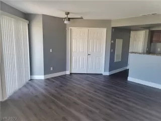 Photo #2: 2403465 Listing