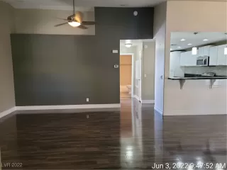 Photo #1: 2403487 Listing 