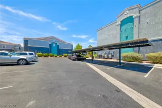 Photo #1: 2403490 Listing