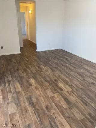 Photo #1: 2403552 Listing