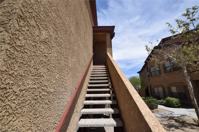 MLS: 2403556 Condo For Sale