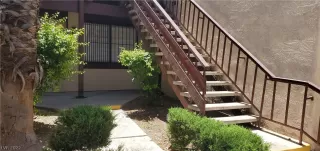 Photo #3: 2403576 Listing