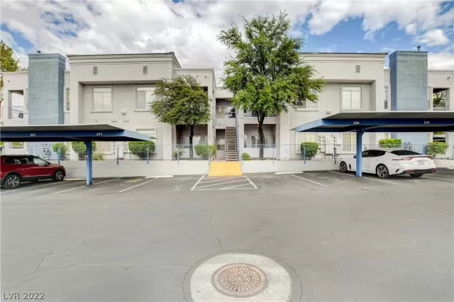 MLS: 2403625 Condo For Sale