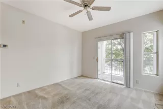 Photo #5: 2403625 Listing 