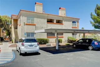 Photo #2: 2403665 Listing 