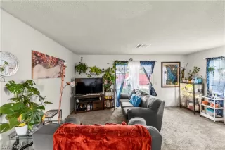 Photo #3: 2403667 Listing 