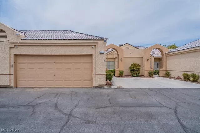 MLS: 2403683 Condo For Sale