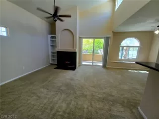 Photo #1: 2403754 Listing 