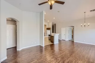 Photo #6: 2403764 Listing 